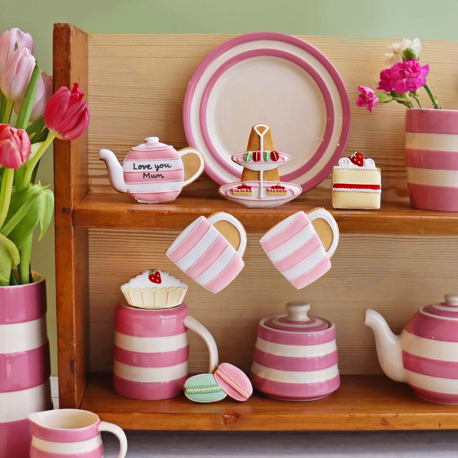 Because Ordinary Just Won’t Do: Thoughtful Mother’s Day Gifts She'll Adore - Biscuiteers