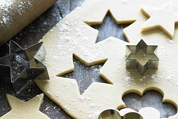 Easy vanilla biscuit recipe with ingredients, perfect for personalized gifts from Biscuiteers bakery. Ideal for any occasion.