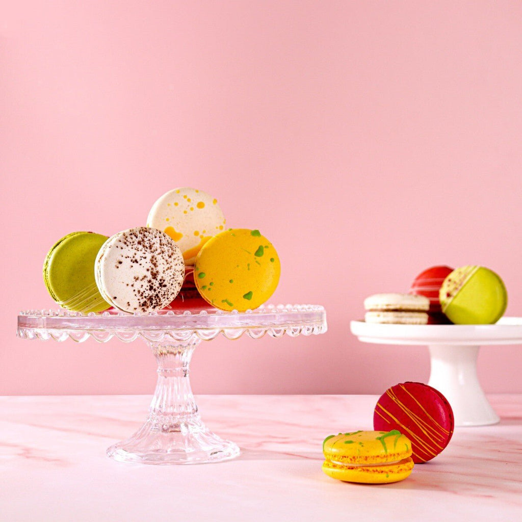 6 Spring Macarons - Biscuiteers