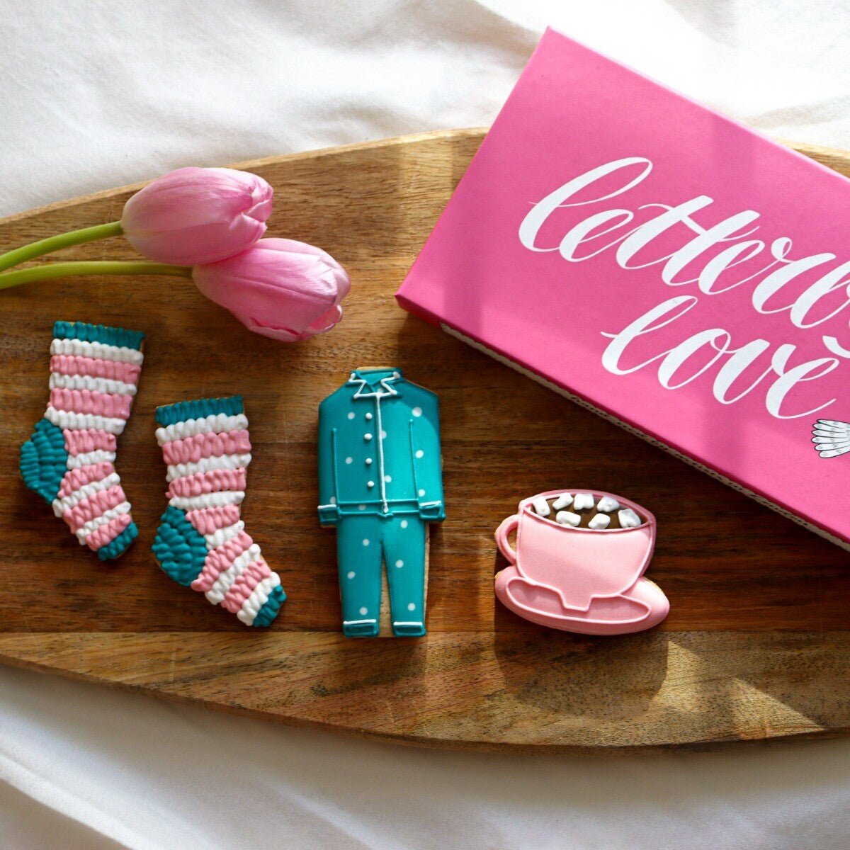 Biscuiteers Tea And Biscuit Gift Set - Biscuiteers