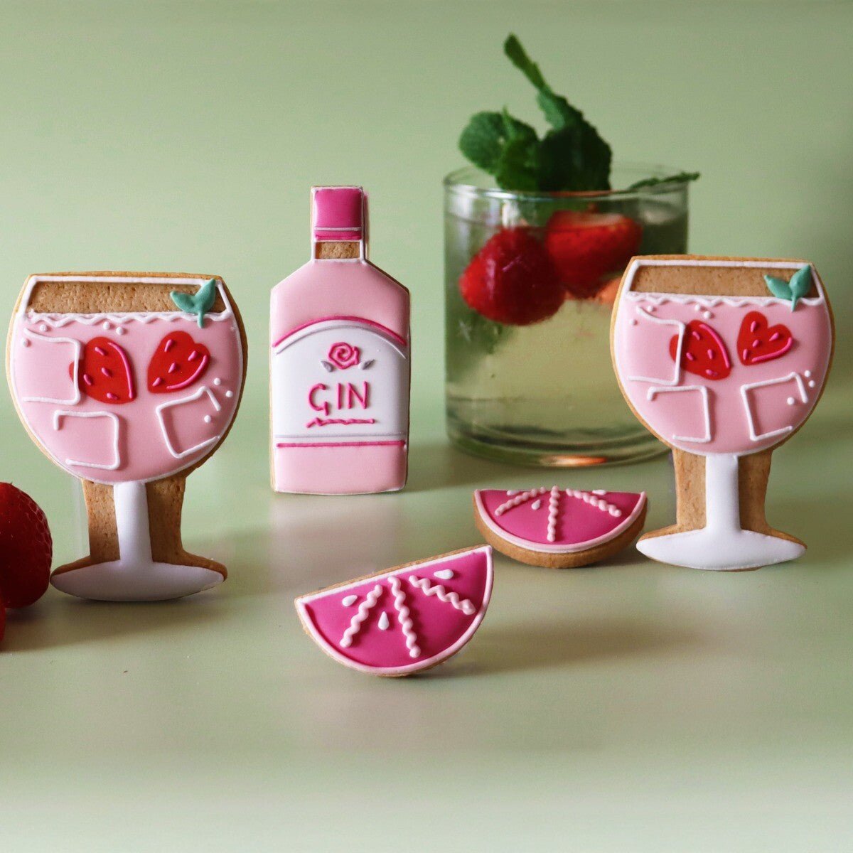 Gin Letterbox Gift - Biscuiteers